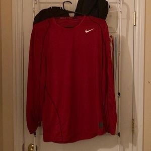 selling a Nike Pro long sleeve. Size M